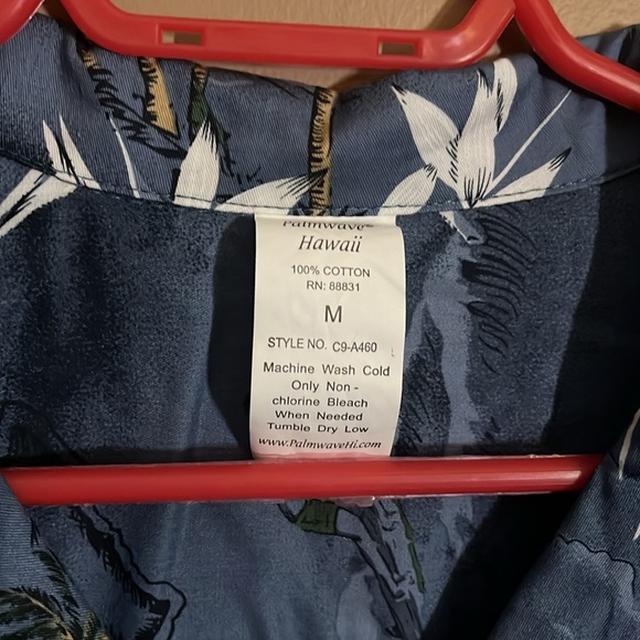 Palm trees Hawaiian vacation style shirt. B3 - Picture 3 of 5